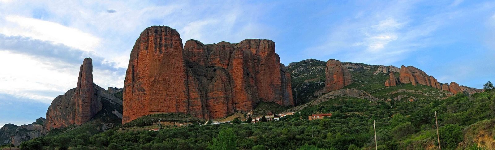 Mallos de Riglos (Camino del Cielo), Riglos, Huesca
